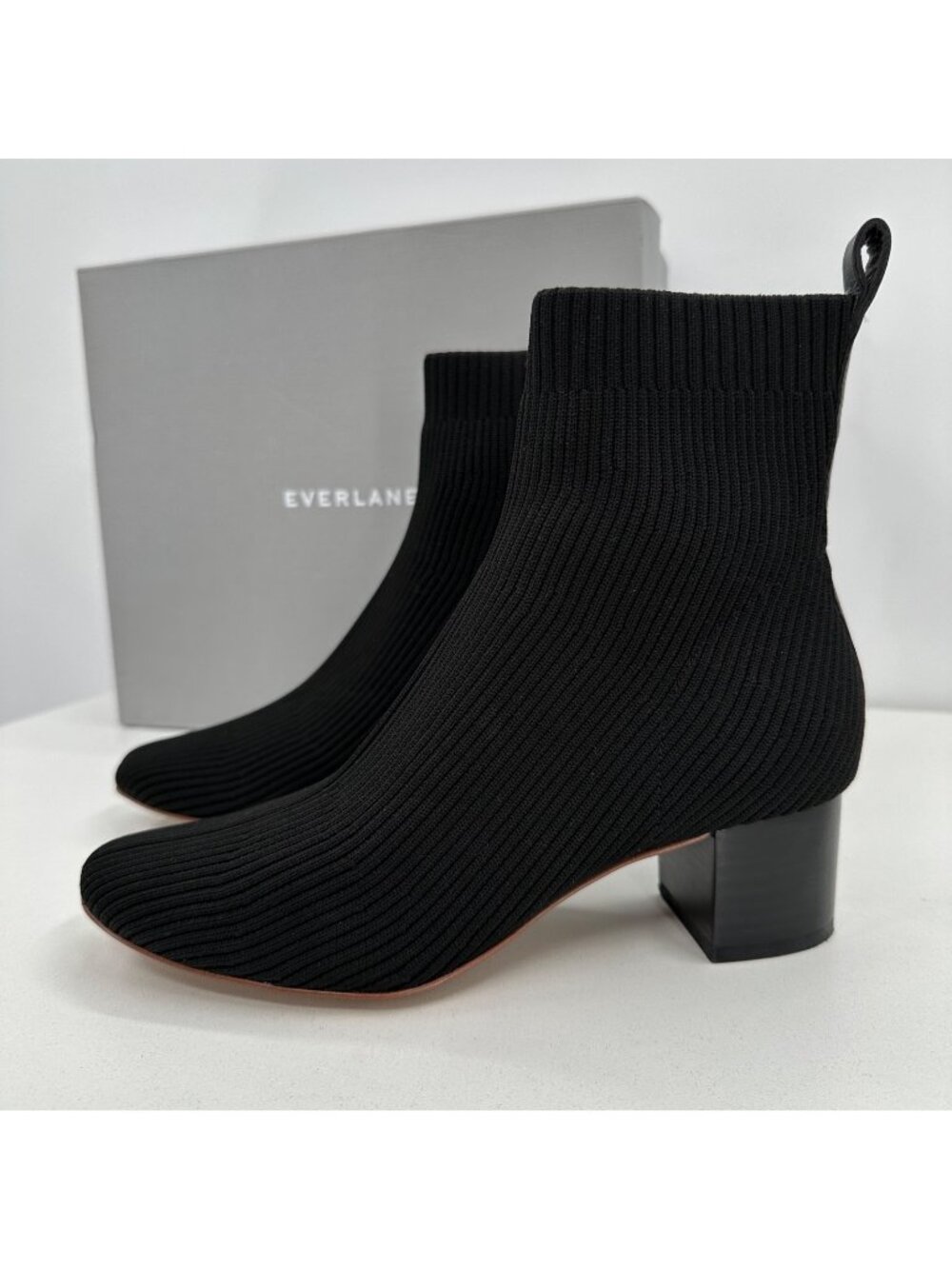 Everlane The Glove Boot in Black size 8.5 Women's Stretch Rib Knit Ankle Bootie